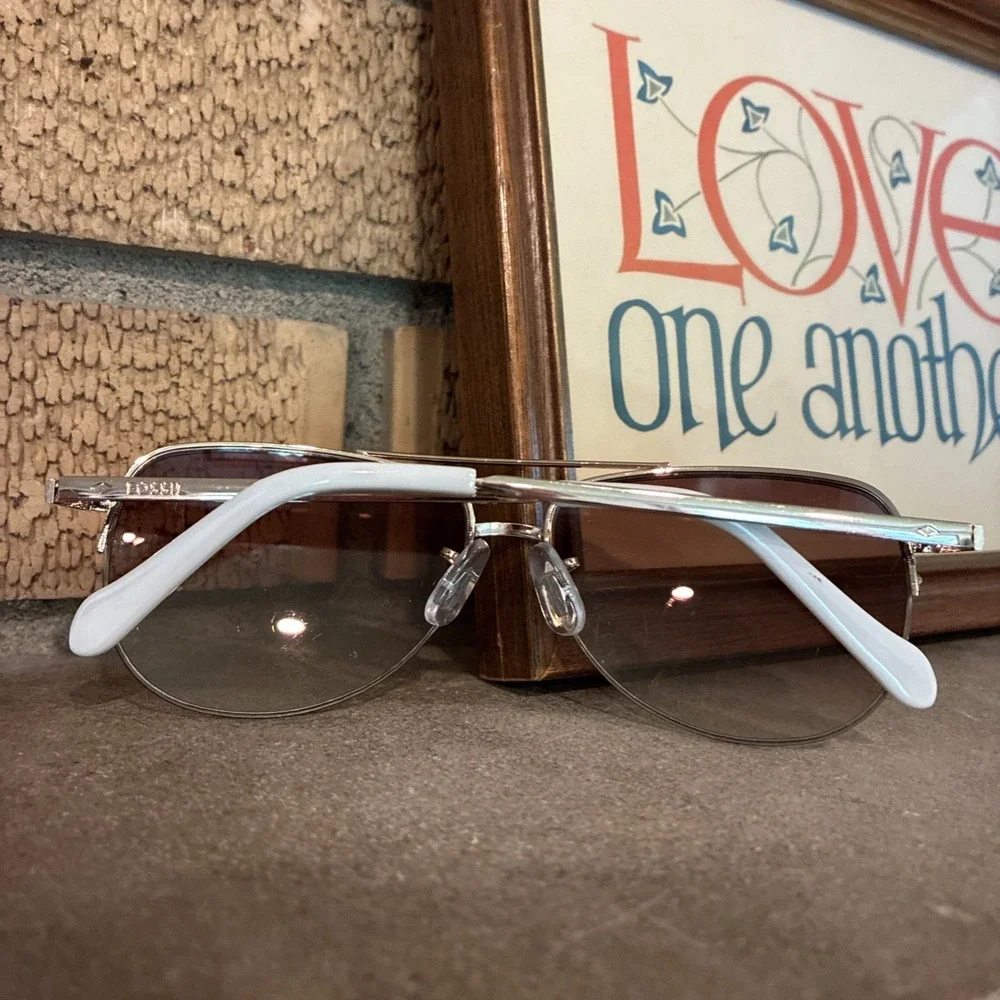 Fossil Aviator Sunglasses Gold MS38017  Polarized PreOwned NoScratches unisex